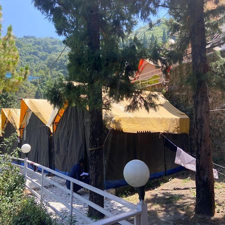ホテル Hill Stone Mussorie ムスーリー エクステリア 写真