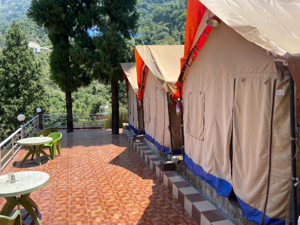 ホテル Hill Stone Mussorie ムスーリー エクステリア 写真